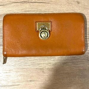 Michael Kors leather zip wallet